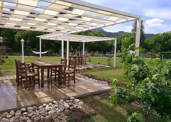 מלון דירות Aydos 2*